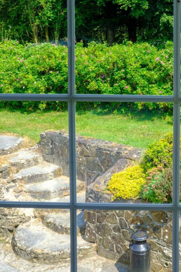 Lakeside Cottage Carmarthen Buitenkant foto